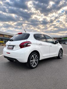 Peugeot 208 Griffe 1.6 2017 automático - foto 10