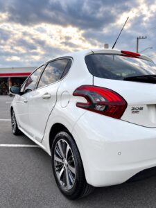 Peugeot 208 Griffe 1.6 2017 automático - foto 7