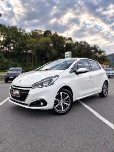 Peugeot 208 Griffe 1.6 2017 automático - foto 5