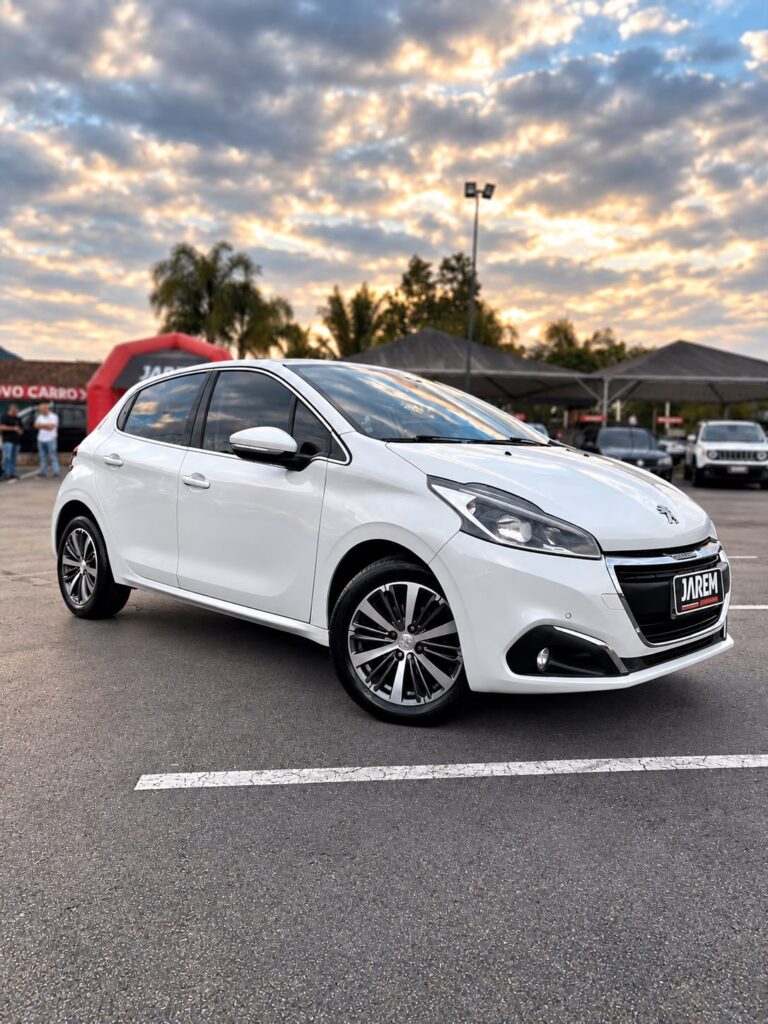 Peugeot 208 Griffe 1.6 2017 automático