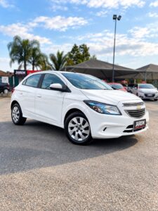 Chevrolet Onix LT 1.4 2016 - foto 1