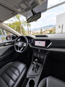 VW Taos Confortline 1.4 250 TSI 2022 automático - foto 13
